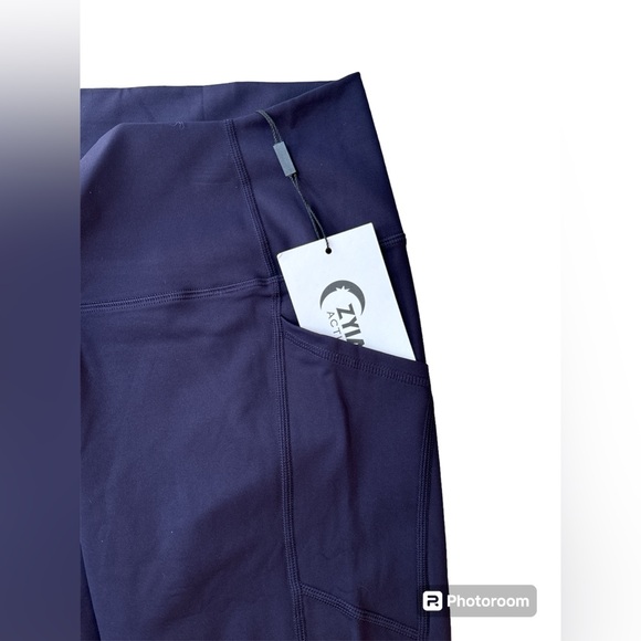 ZYIA Navy Pocket Brilliant Hi-Rise Capri 20” (8-10) NWT 5096 - Picture 10 of 14